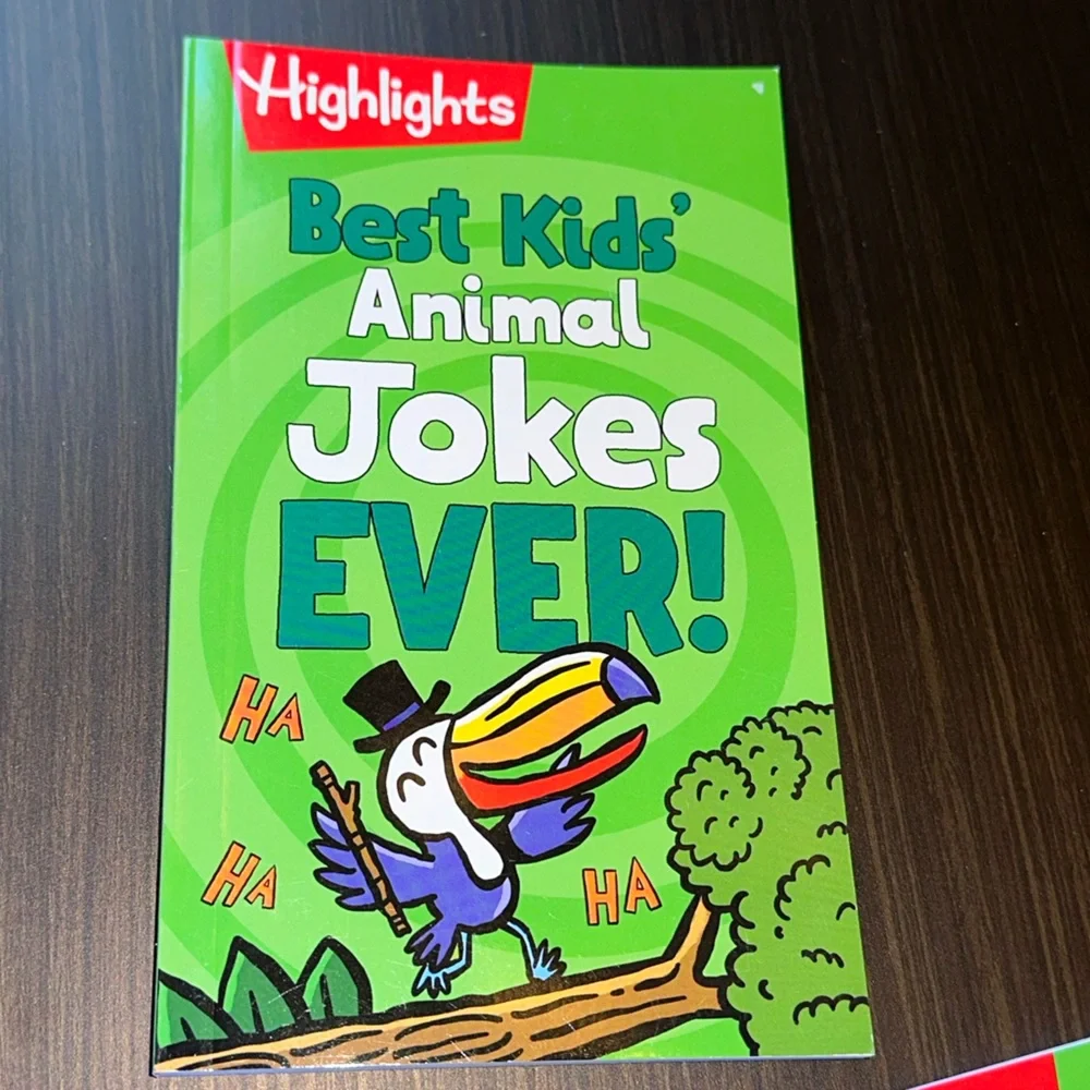 Kids Animal Jokes Book - Picture 1 of 2